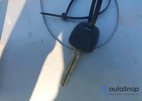 2005 Toyota Sienna Le from USA, damaged, VIN 5TDBA23C75S045478